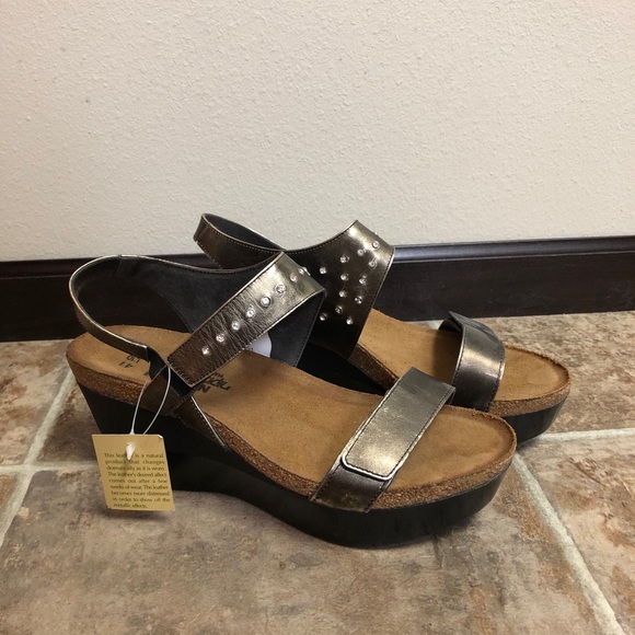 NAOT Miracle Wedges - Picture 5 of 5